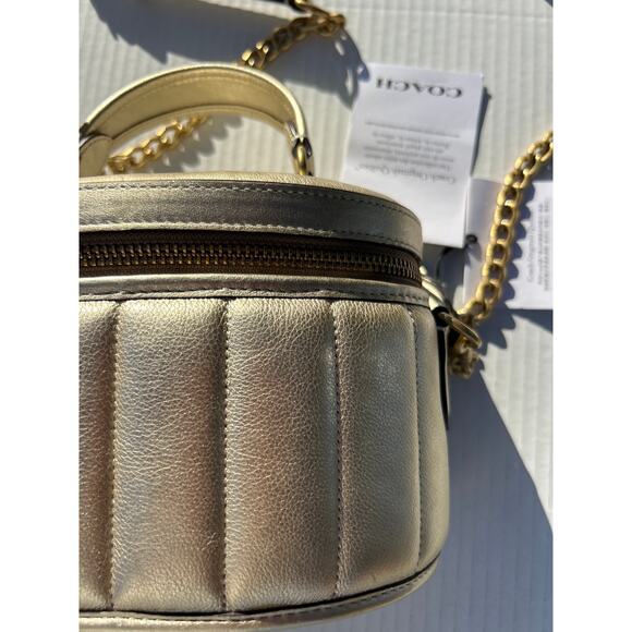 Coach | Gold Trail Crossbody Bag with Quilting - Picture 5 of 16